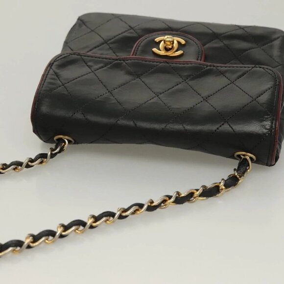 CHANEL Matelasse Chain Shoulder Bag Lamb Skin Black Gold CC Auth 133143 - Picture 7 of 16